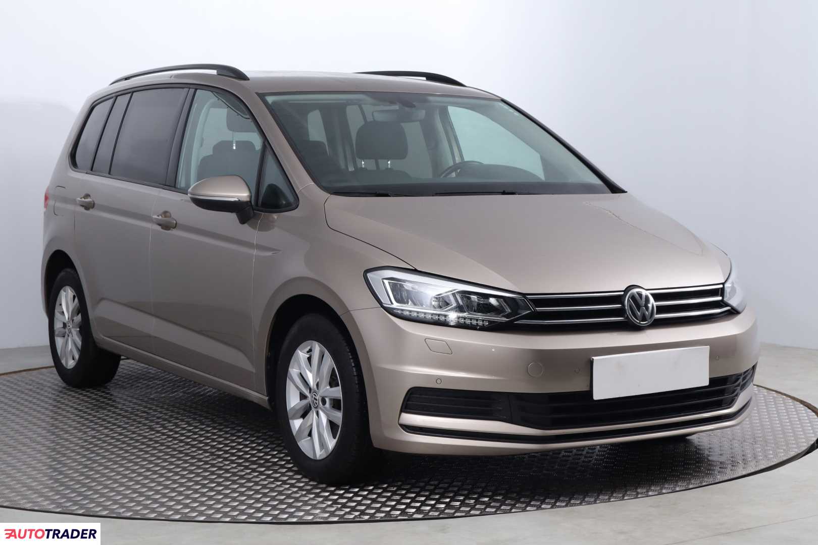 Volkswagen Touran 2018 1.4 147 KM