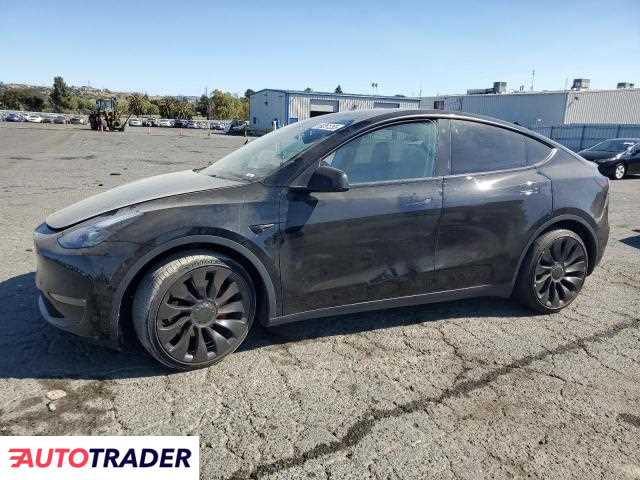 Tesla Model Y 2022