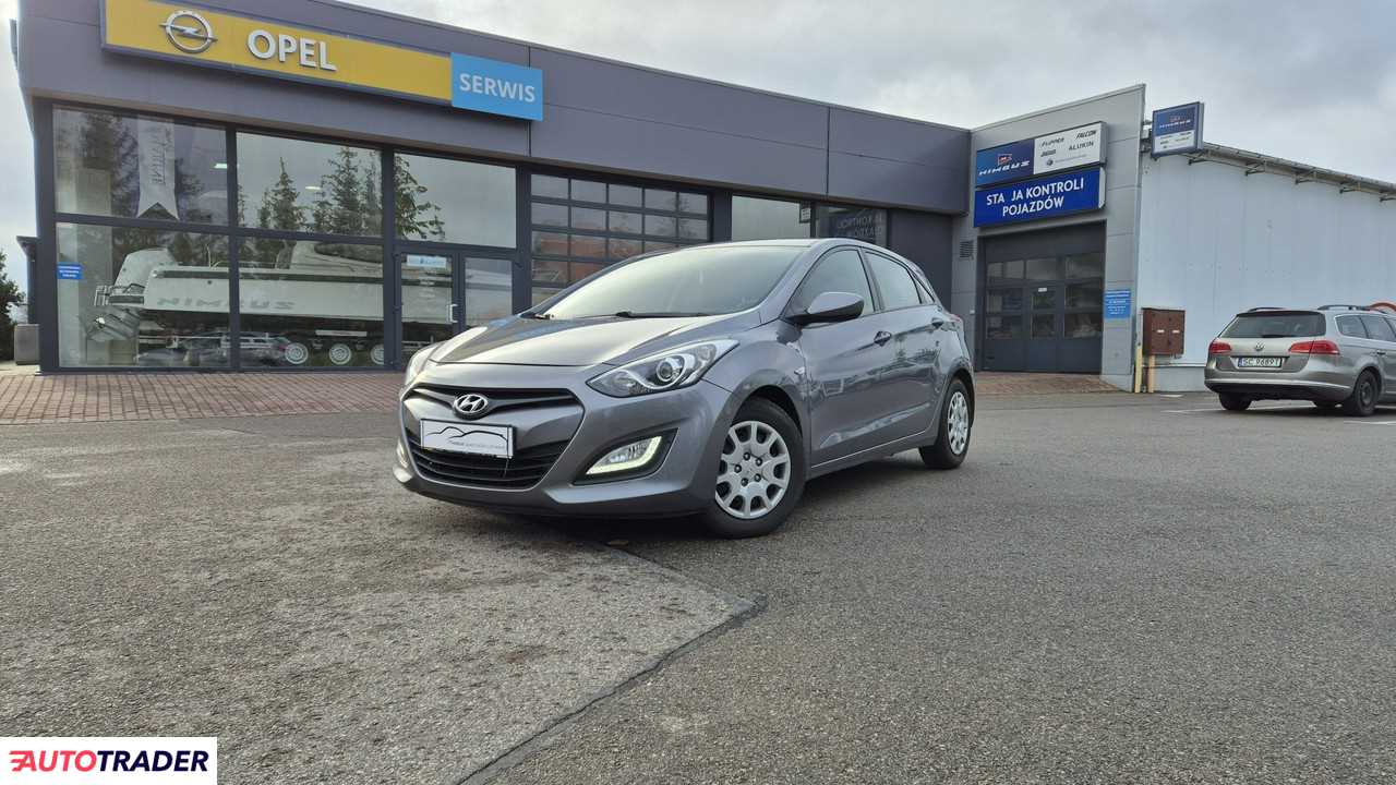 Hyundai i30 2013 1.4 90 KM