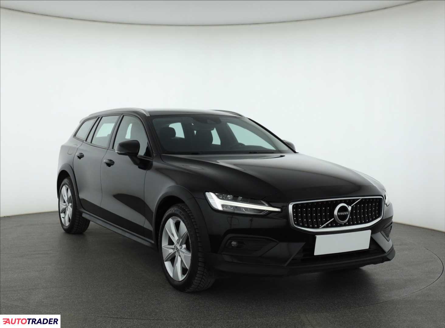 Volvo V60 Cross Country 2021 2.0 194 KM