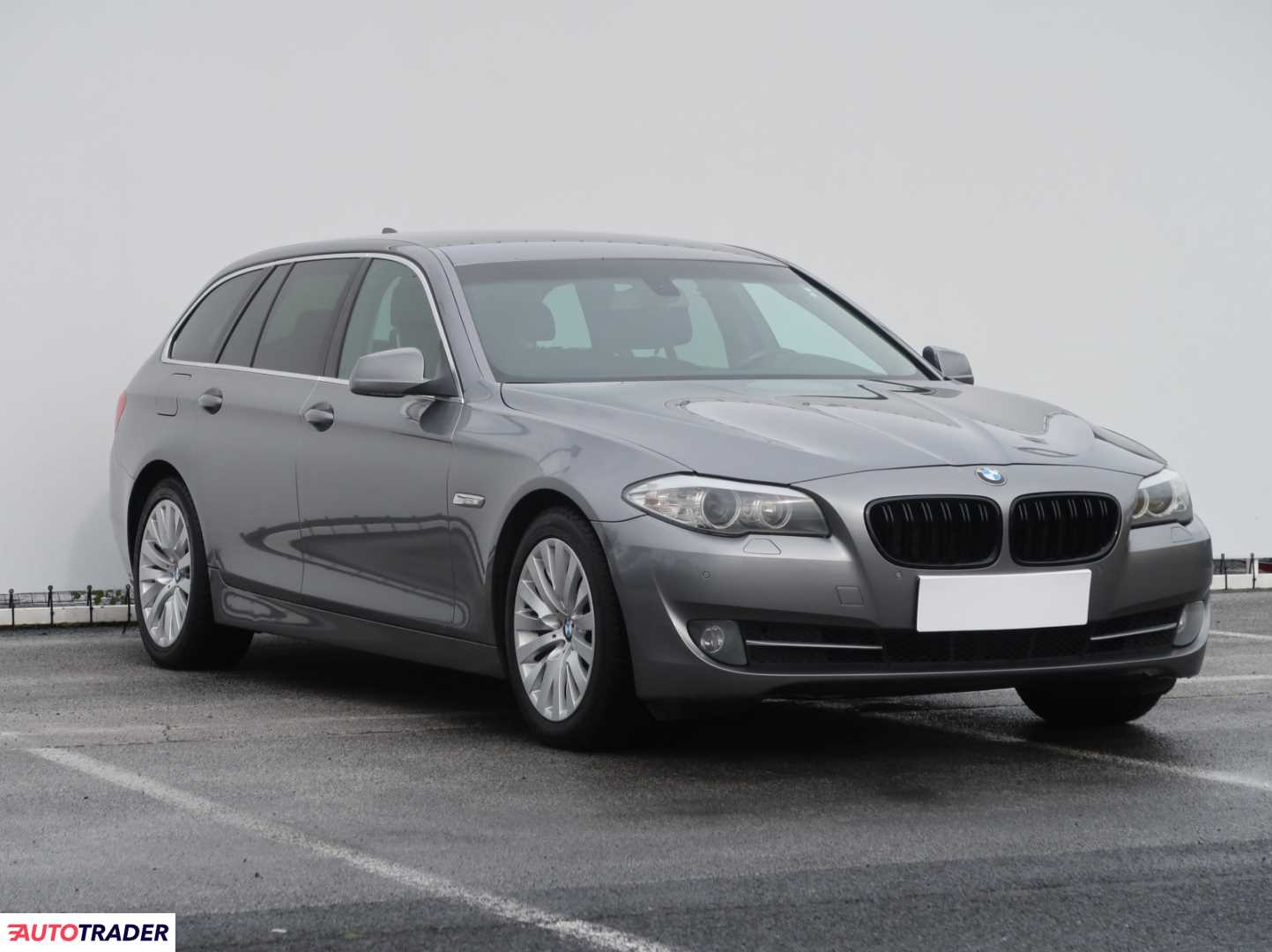 BMW 520 2011 2.0 181 KM BMW 520 2011 2.0 181 KM