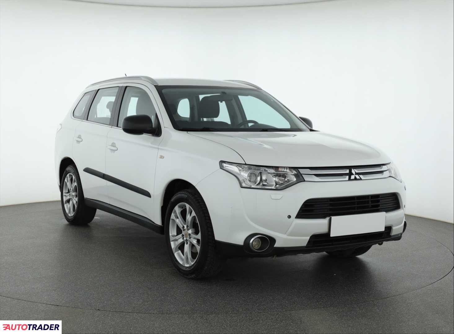 Mitsubishi Outlander 2.0 147 KM 2014r. (Piaseczno)