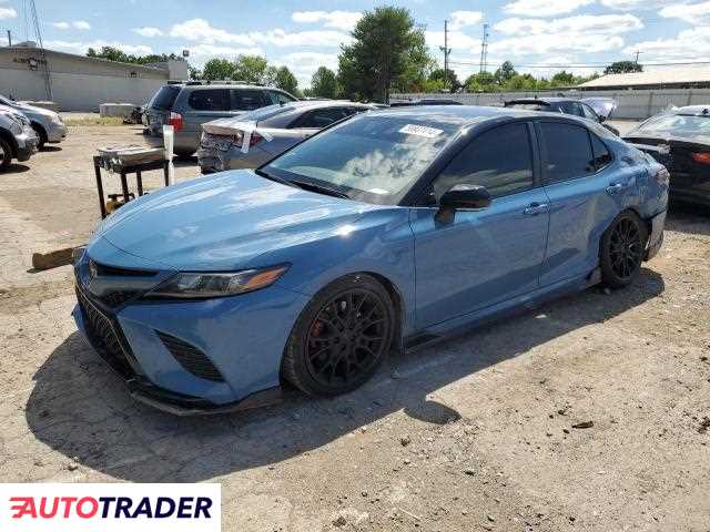 Toyota Camry 2022 3