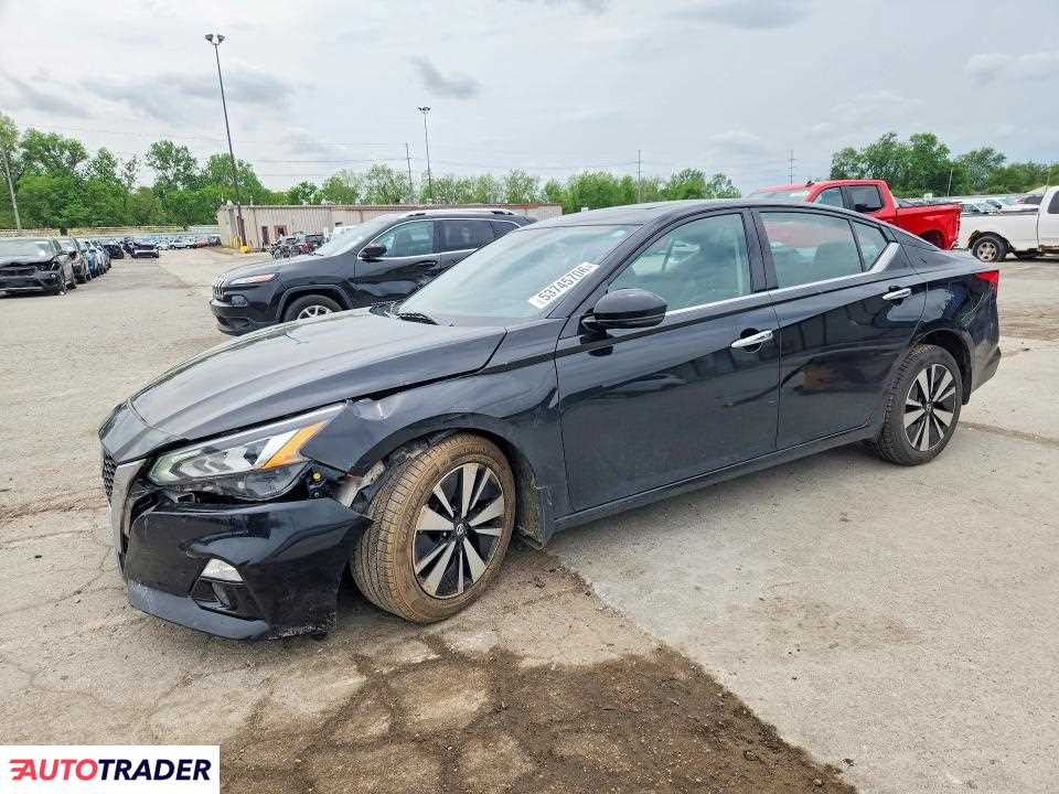 Nissan Altima 2021 2