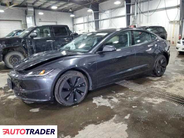 Tesla Model 3 2025