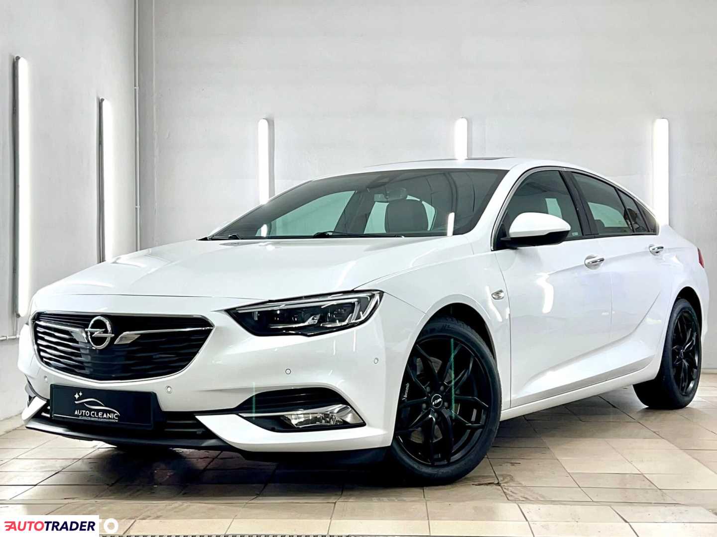 Opel Insignia 2017 2.0 260 KM