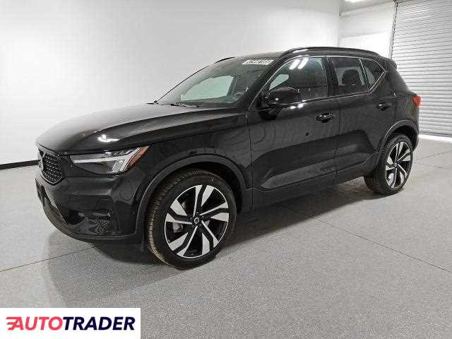 Volvo XC40 2.0 benzyna 2025r. (PHOENIX)