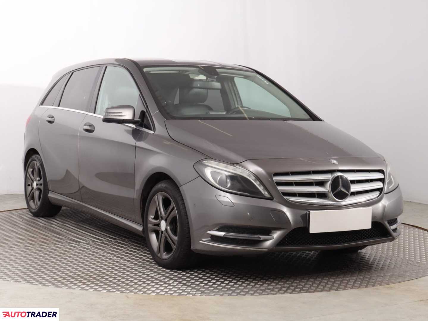 Mercedes B-klasa 2013 1.8 107 KM Mercedes B-klasa 2013 1.8 107 KM