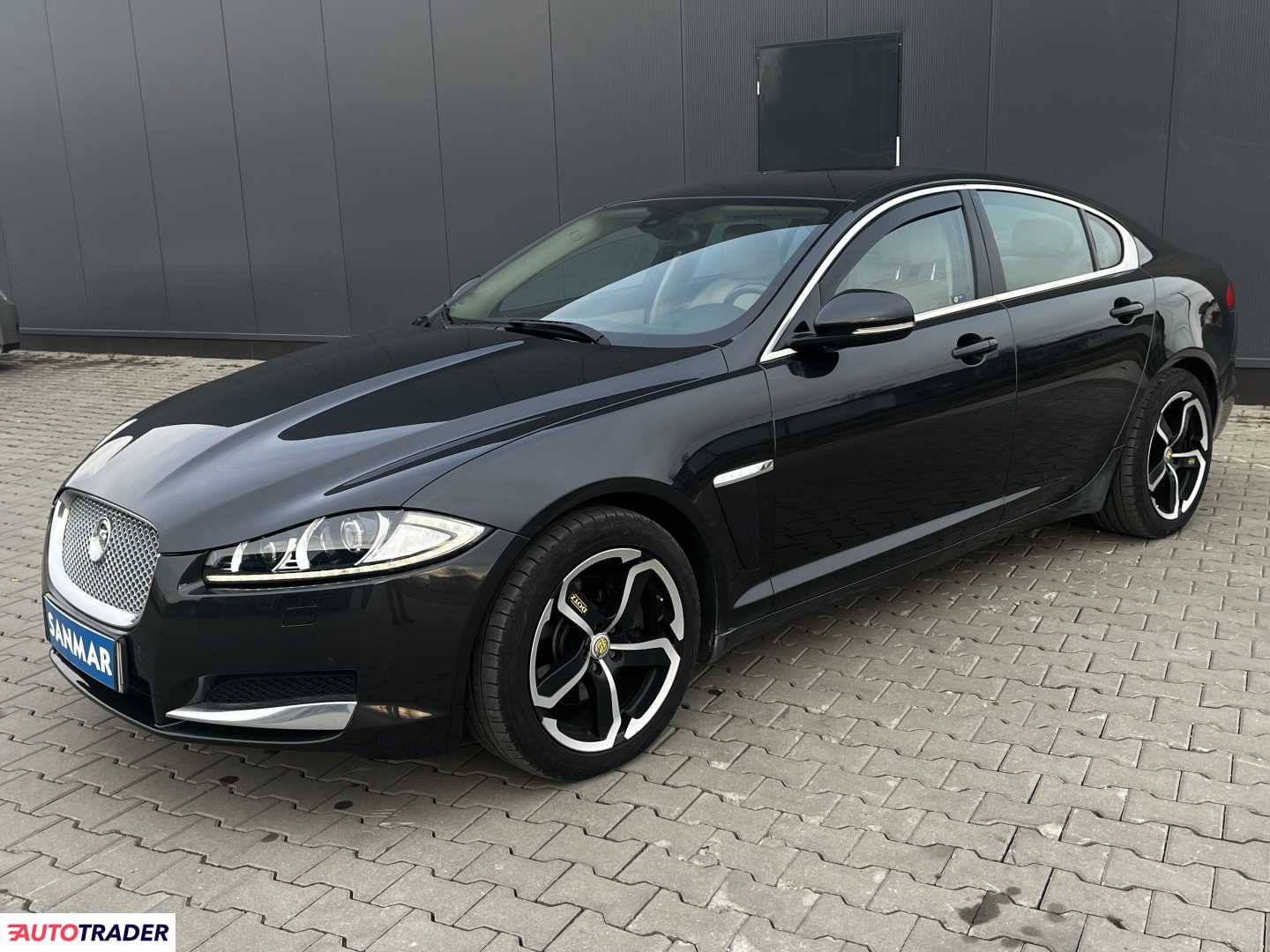 Jaguar XF 2012 2.2 190 KM