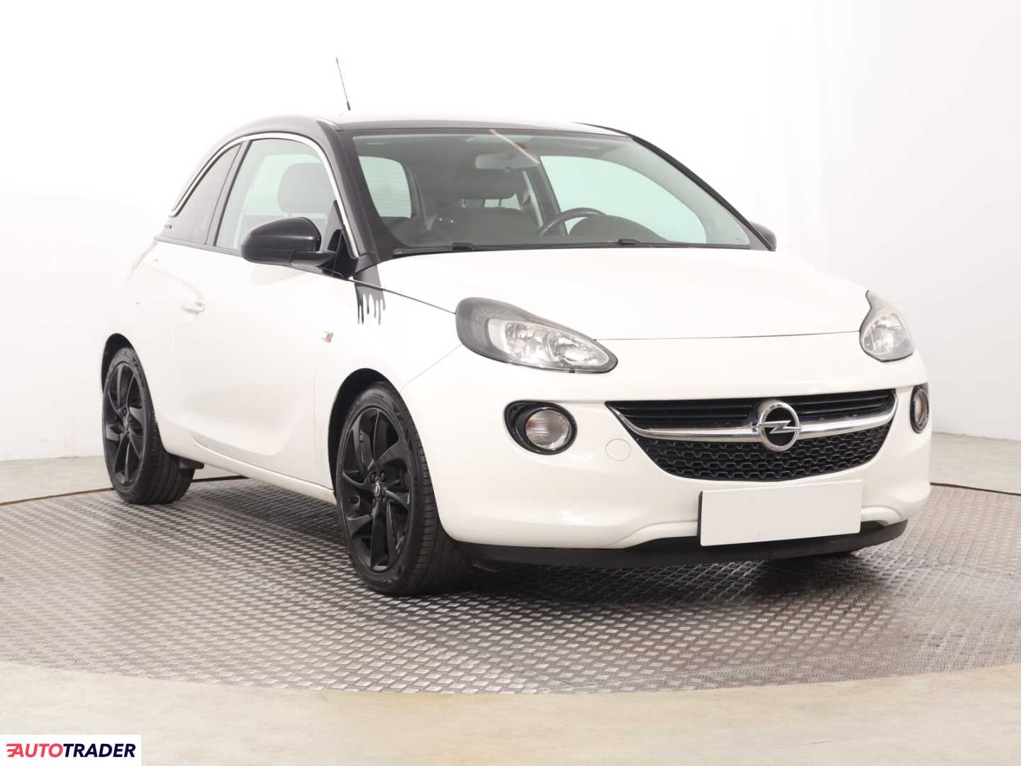 Opel Adam 2015 1.4 99 KM
