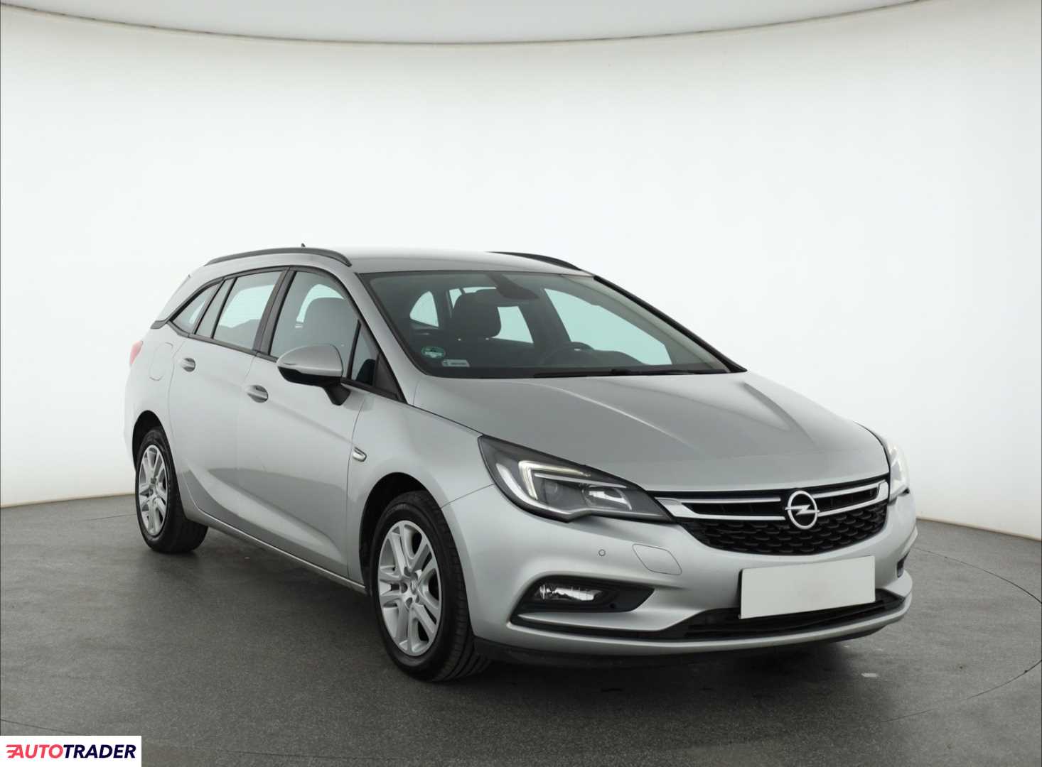 Opel Astra 2017 1.4 123 KM