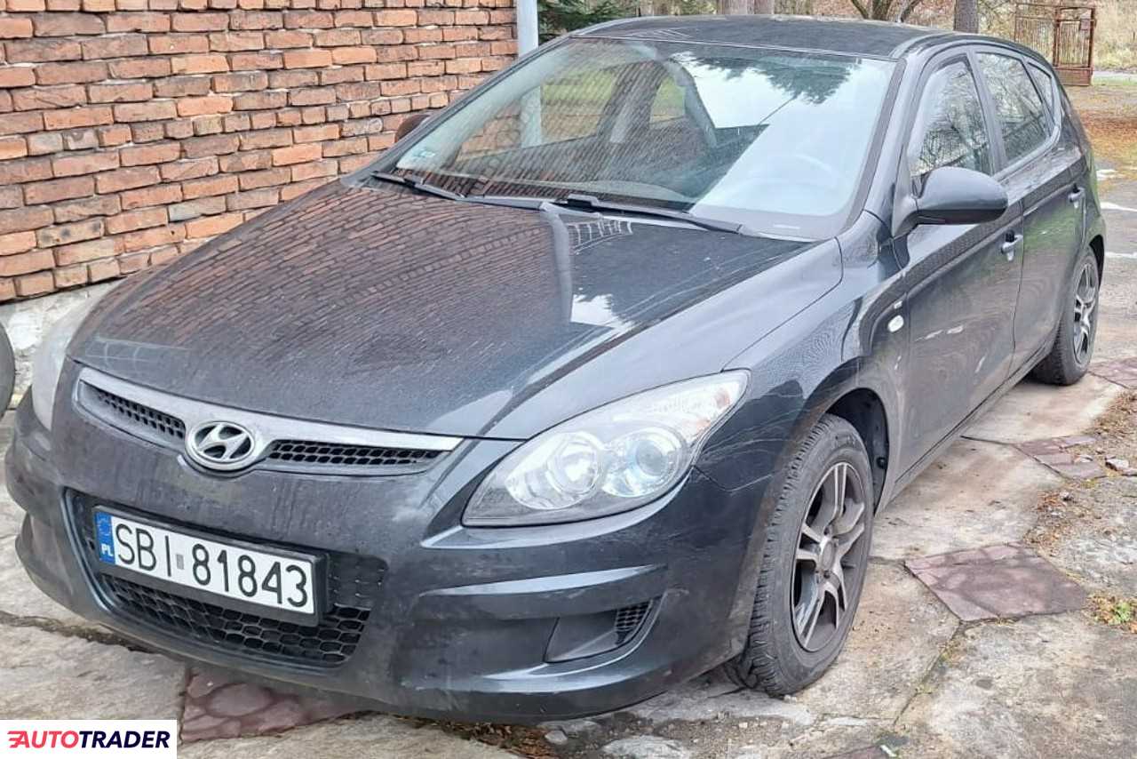 Hyundai i30 2009 1.4 109 KM