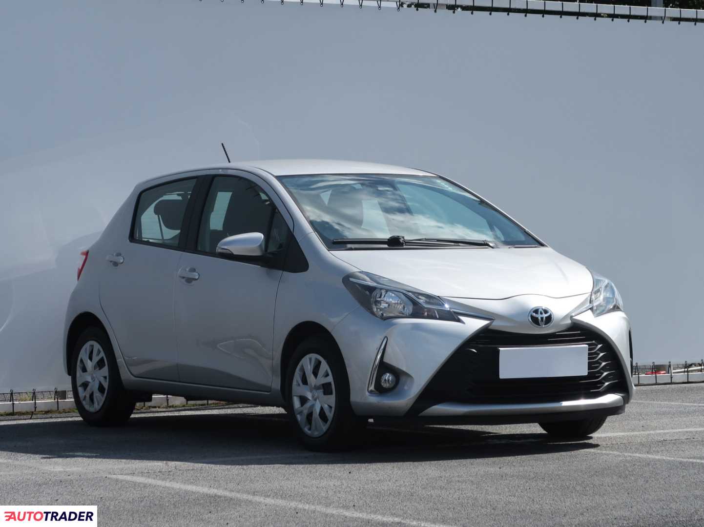 Toyota Yaris 2018 1.5 109 KM Toyota Yaris 2018 1.5 109 KM