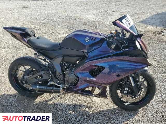 Yamaha YZF 2024