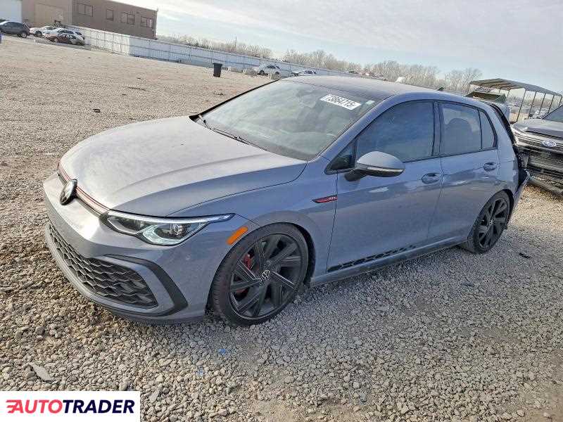 Volkswagen Golf 2023 2