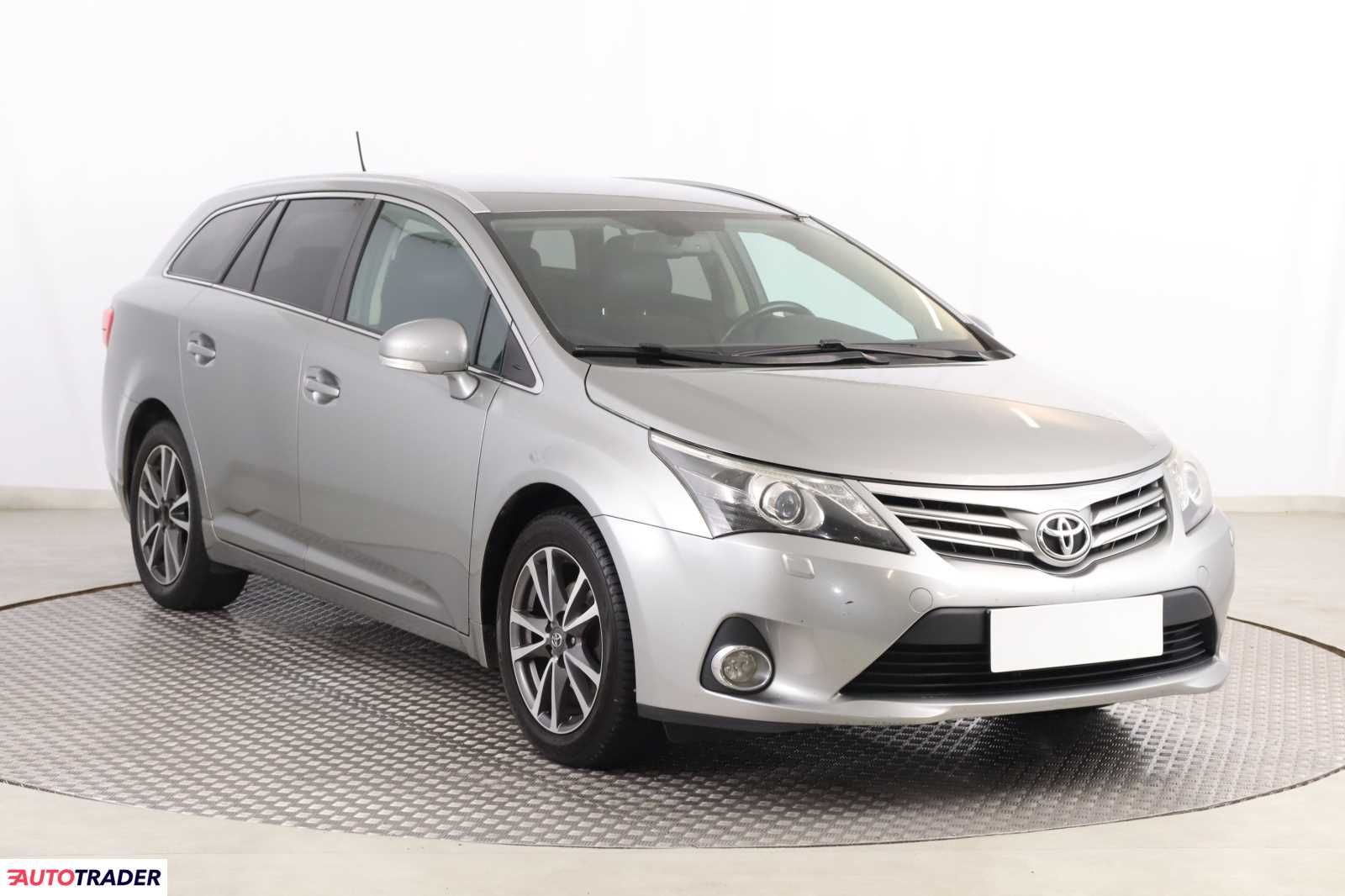 Toyota Avensis 2012 2.0 122 KM Toyota Avensis 2012 2.0 122 KM