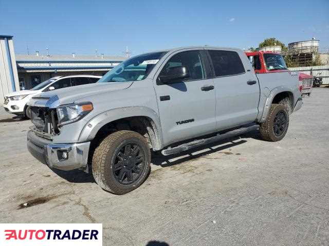 Toyota Tundra 2021 5