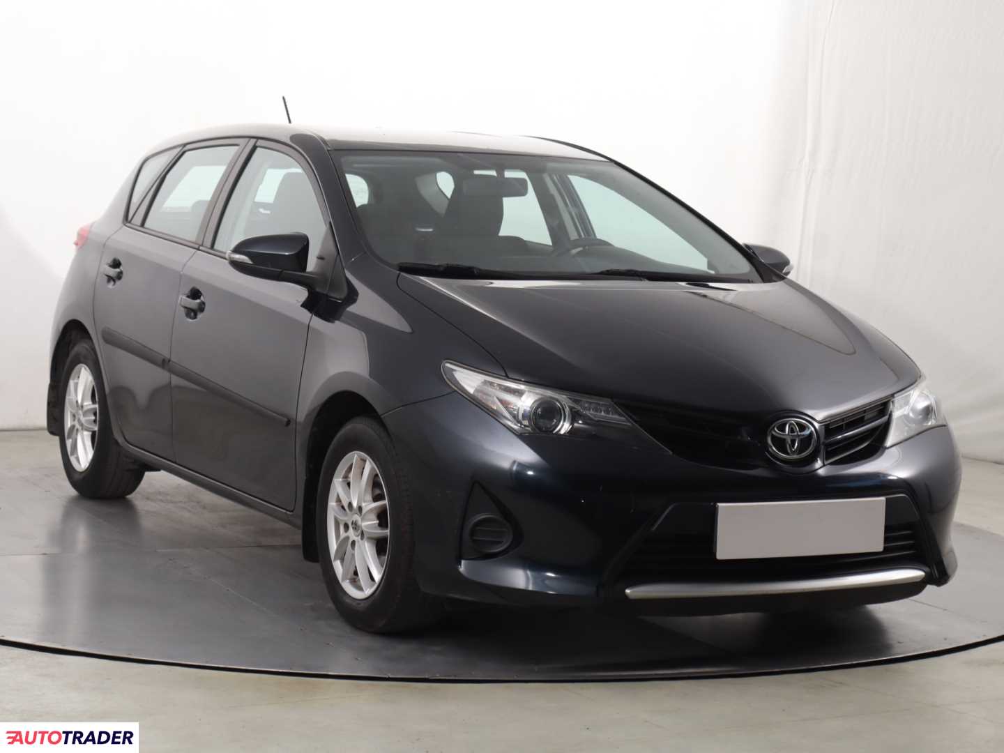 Toyota Auris 2015 1.3 97 KM