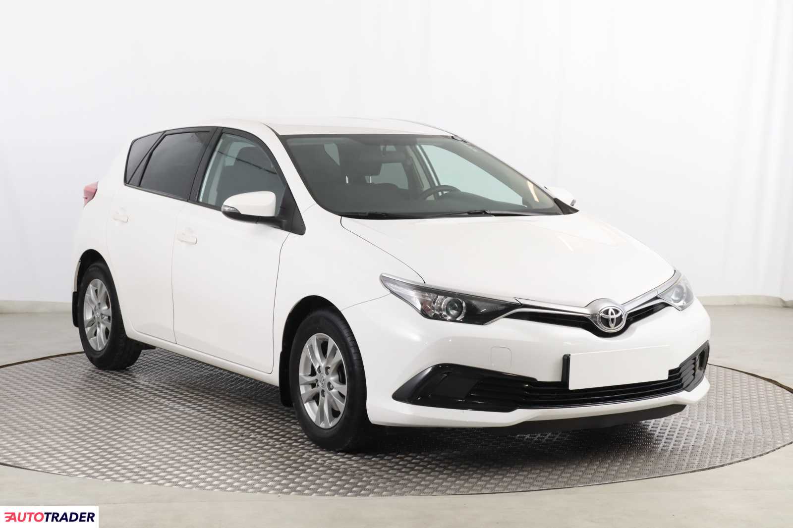 Toyota Auris 2016 1.3 97 KM Toyota Auris 2016 1.3 97 KM