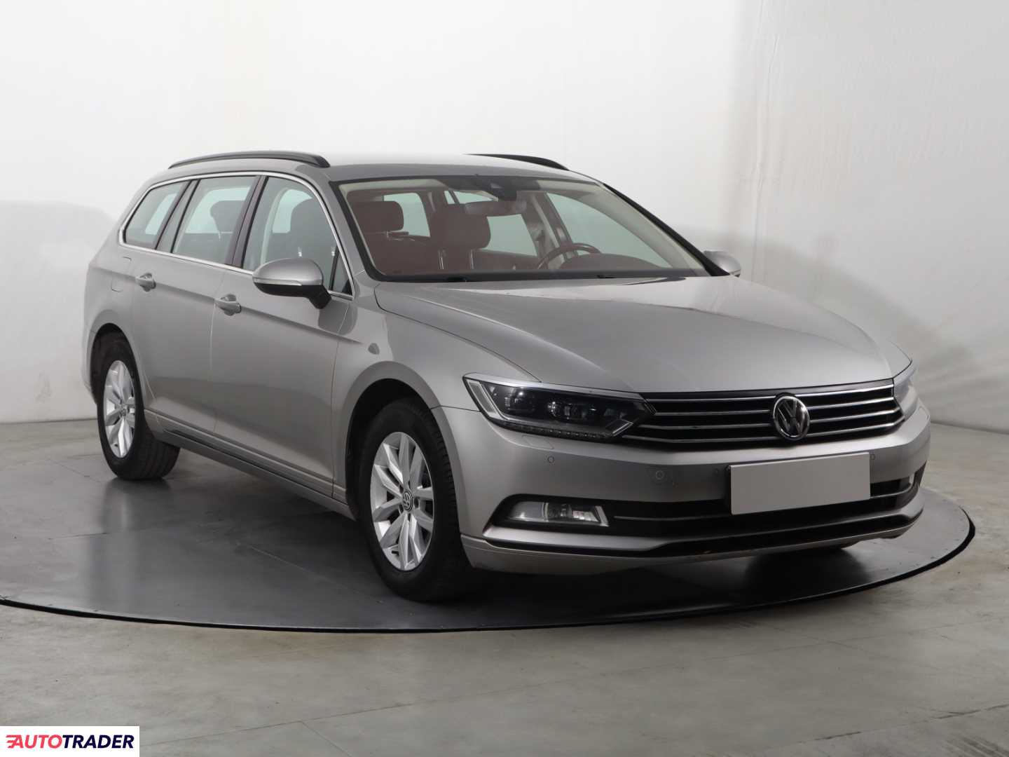 Volkswagen Passat 2015 2.0 147 KM