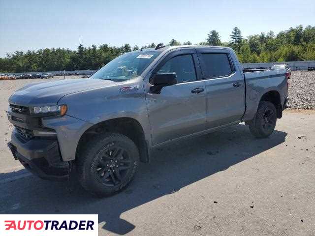 Chevrolet Silverado 5.0 benzyna 2019r. (WINDHAM)