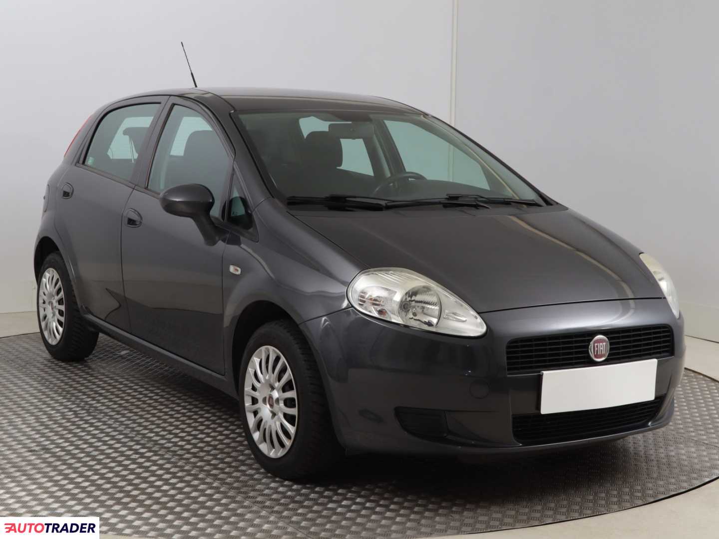 Fiat Grande Punto 2011 1.4 76 KM