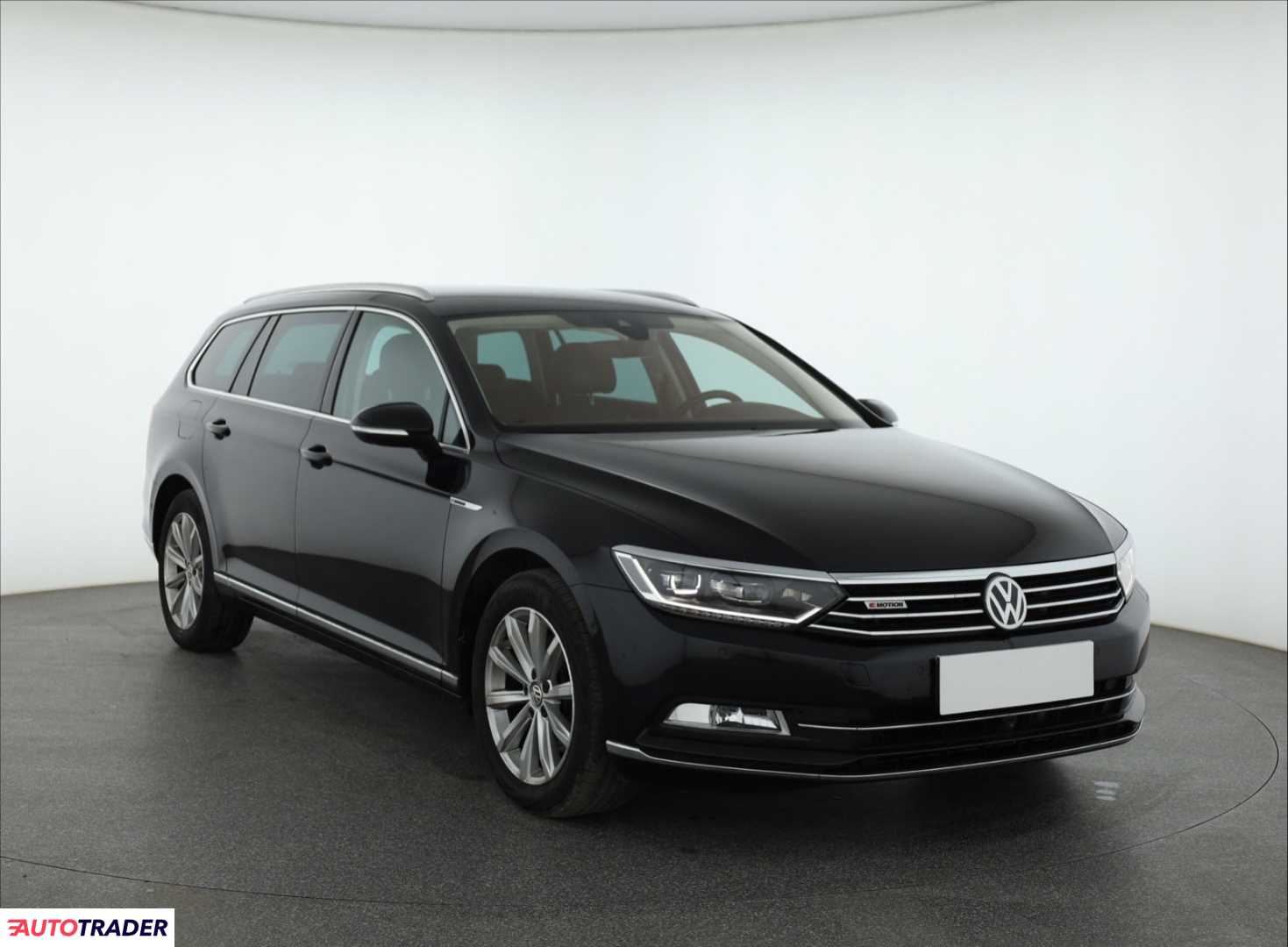 Volkswagen Passat 2.0 187 KM 2018r. (Piaseczno)