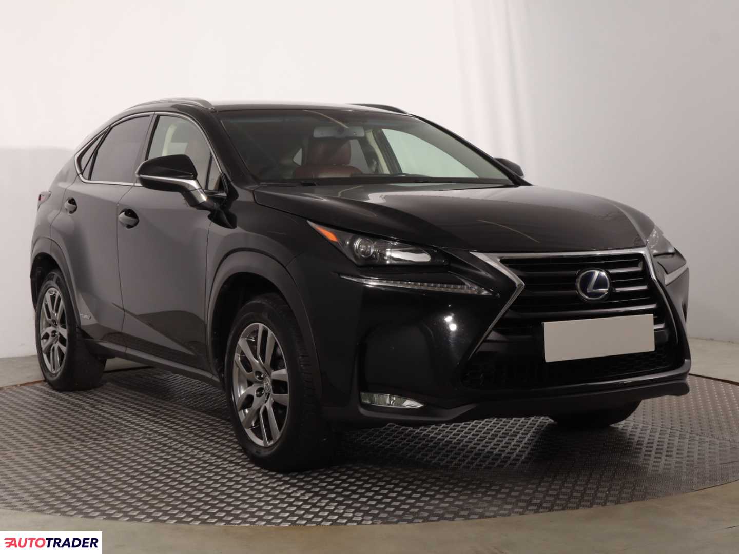 Lexus NX 2014 2.5 194 KM