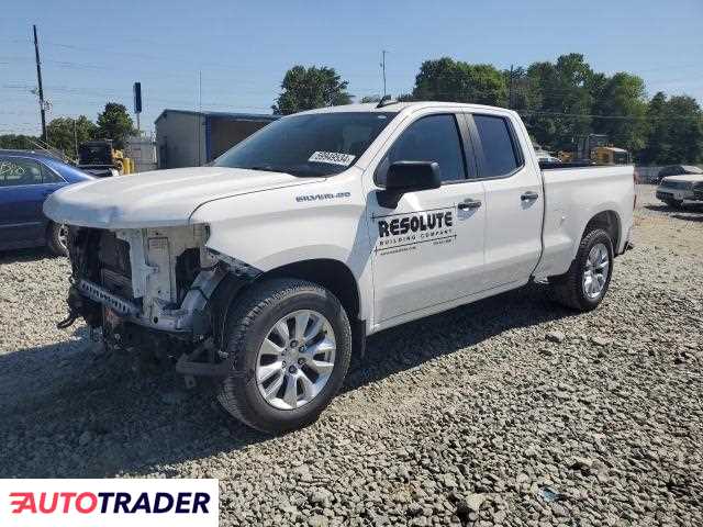 Chevrolet Silverado 2.0 benzyna 2020r. (MEBANE)