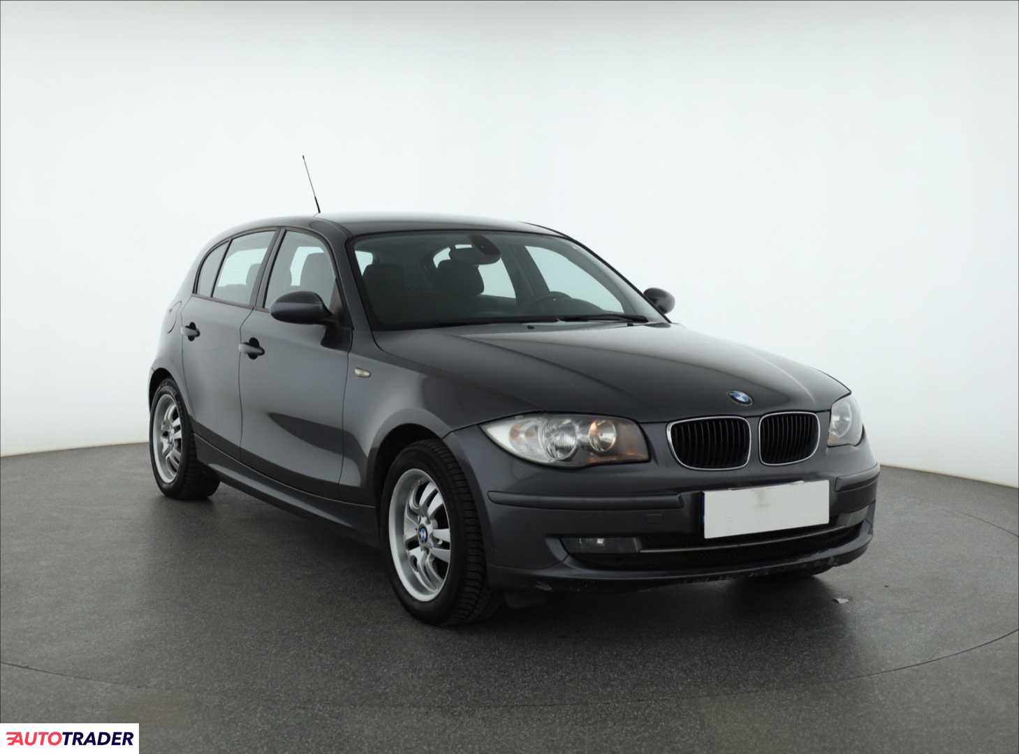 BMW 118 2008 2.0 140 KM