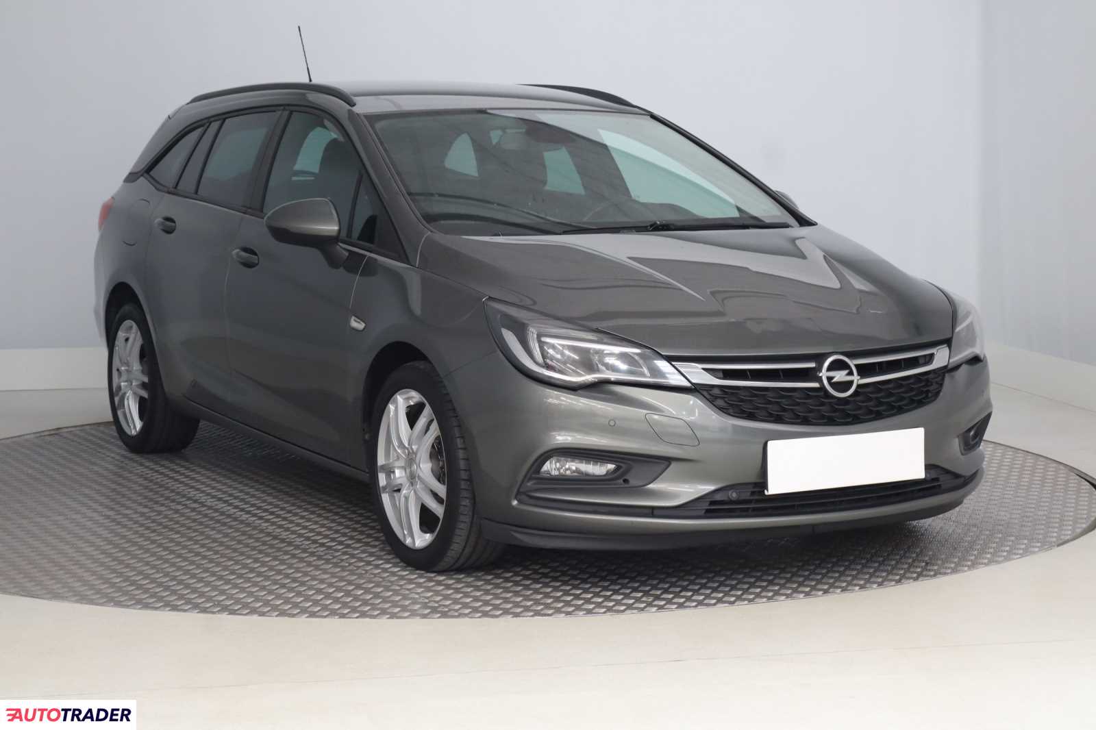 Opel Astra 2018 1.6 108 KM