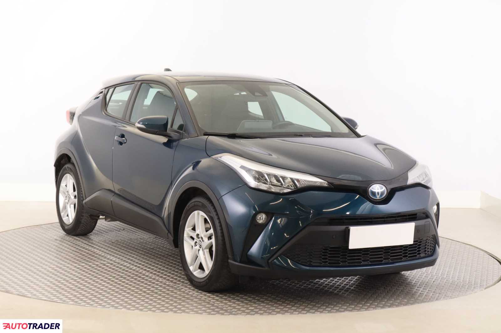 Toyota C-HR 2023 1.8 120 KM