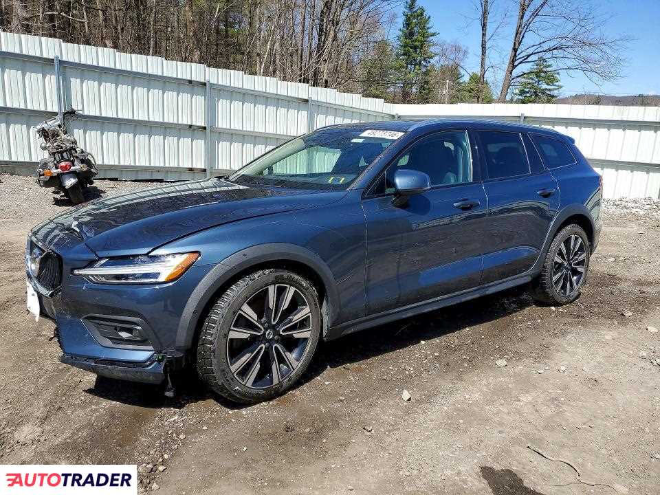 Volvo V60 2021 2