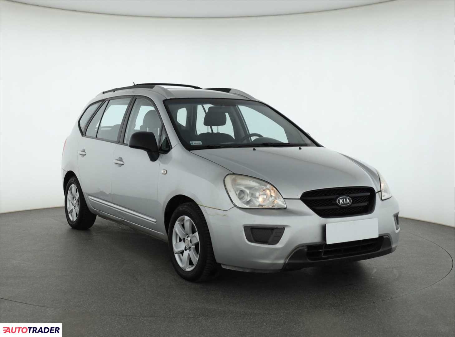 Kia Carens 2007 2.0 142 KM