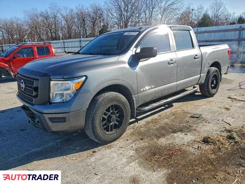 Nissan Titan 2021 5