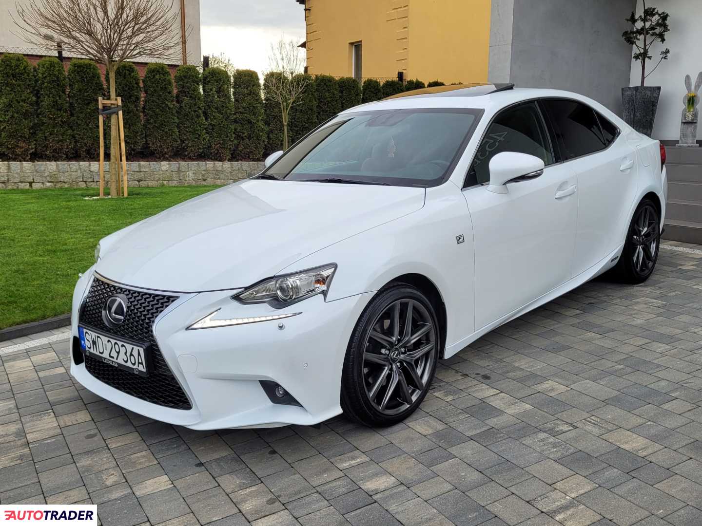 Lexus IS 2013 2.5 210 KM