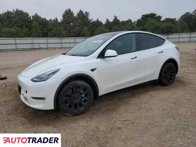 Tesla Model Y 2022 Tesla Model Y 2022