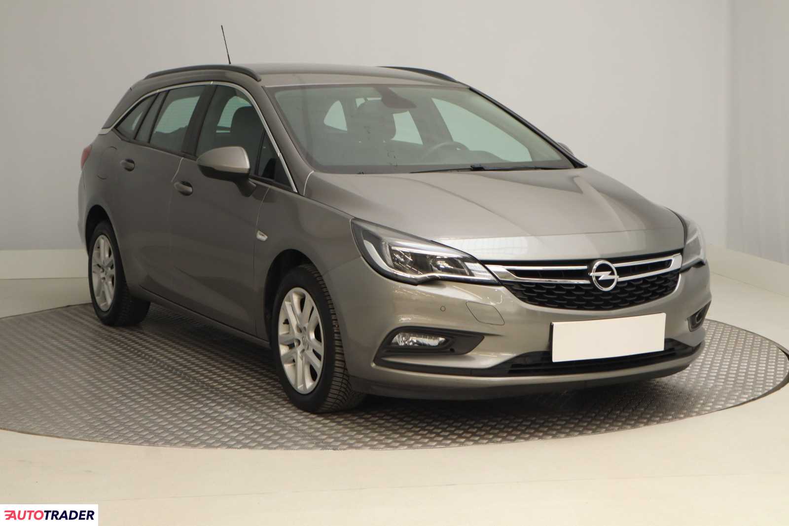 Opel Astra 2017 1.4 147 KM