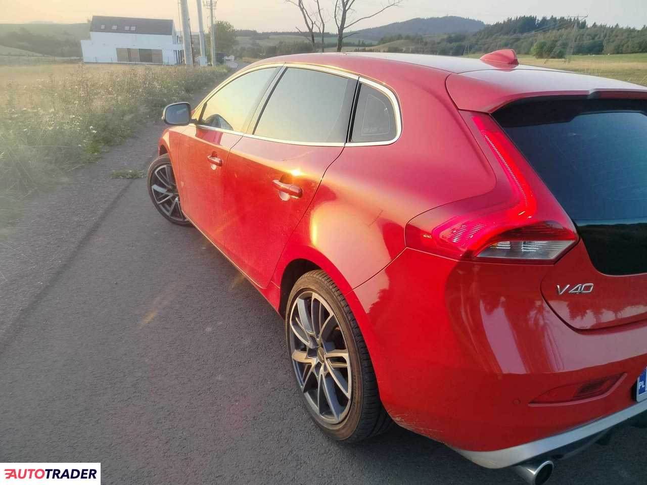 Volvo V40 2015 2.0 120 KM