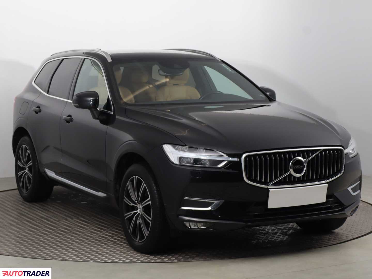 Volvo XC60 2020 2.0 187 KM