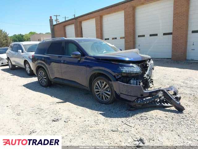 Nissan Pathfinder 2022 3