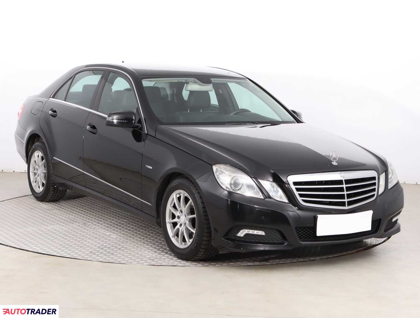 Mercedes E-klasa 2010 1.8 201 KM Mercedes E-klasa 2010 1.8 201 KM
