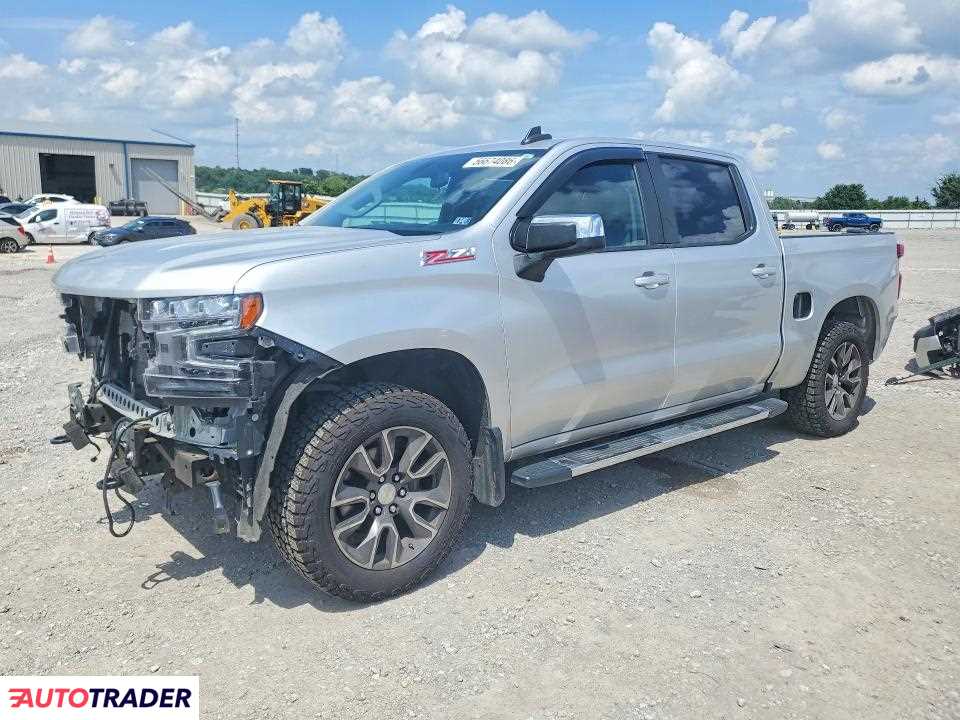 Chevrolet Silverado 2022 5