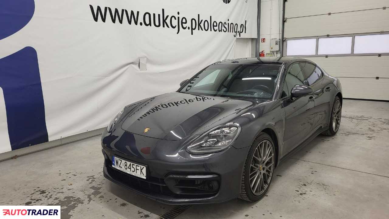 Porsche Panamera 2022 2.9 330 KM