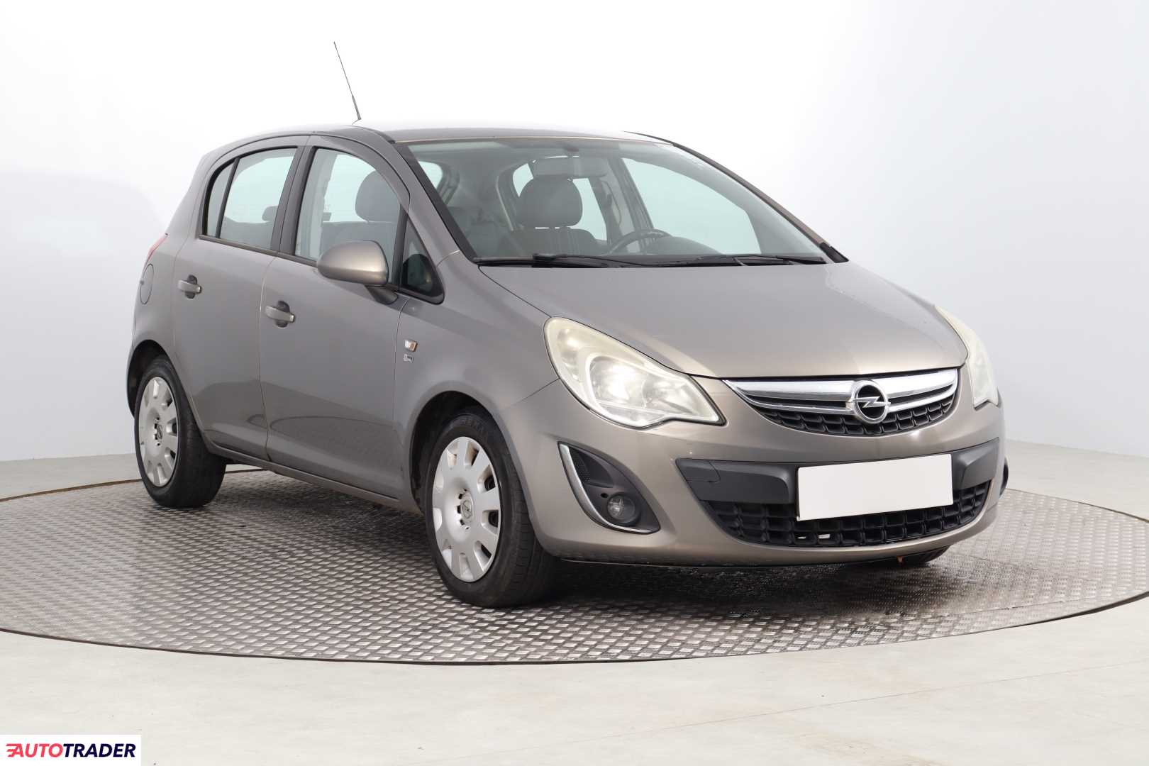 Opel Corsa 2012 1.4 99 KM