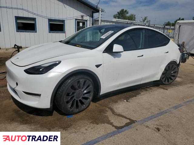Tesla Model Y 2022 Tesla Model Y 2022
