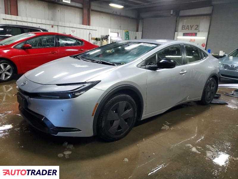 Toyota Prius 2024 2