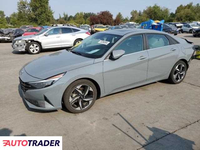 Hyundai Elantra 1.0 hybrydowy 2022r. (WOODBURN)