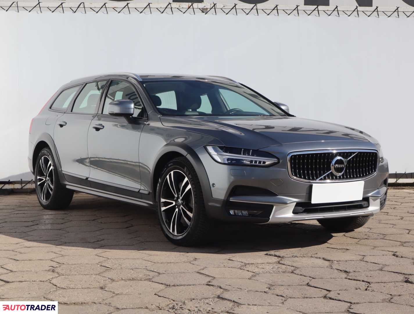 Volvo V90 2017 2.0 231 KM