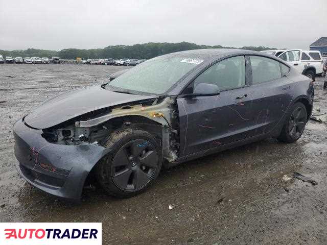 Tesla Model 3 2023